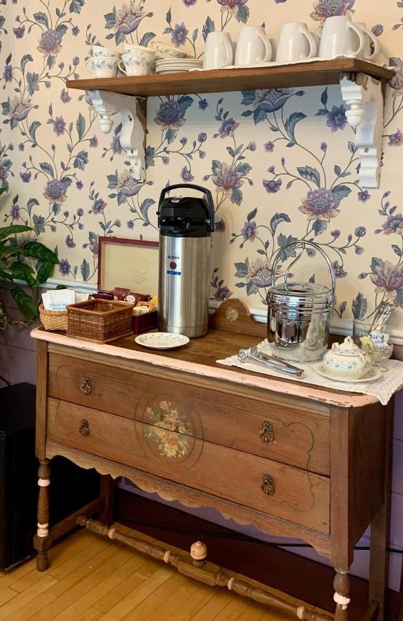 Buttonwood Inn On Mount Surprise Норд Конуей Екстериор снимка