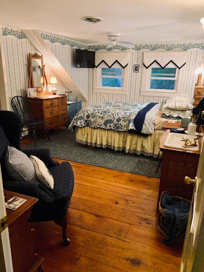 Buttonwood Inn On Mount Surprise Норд Конуей Стая снимка