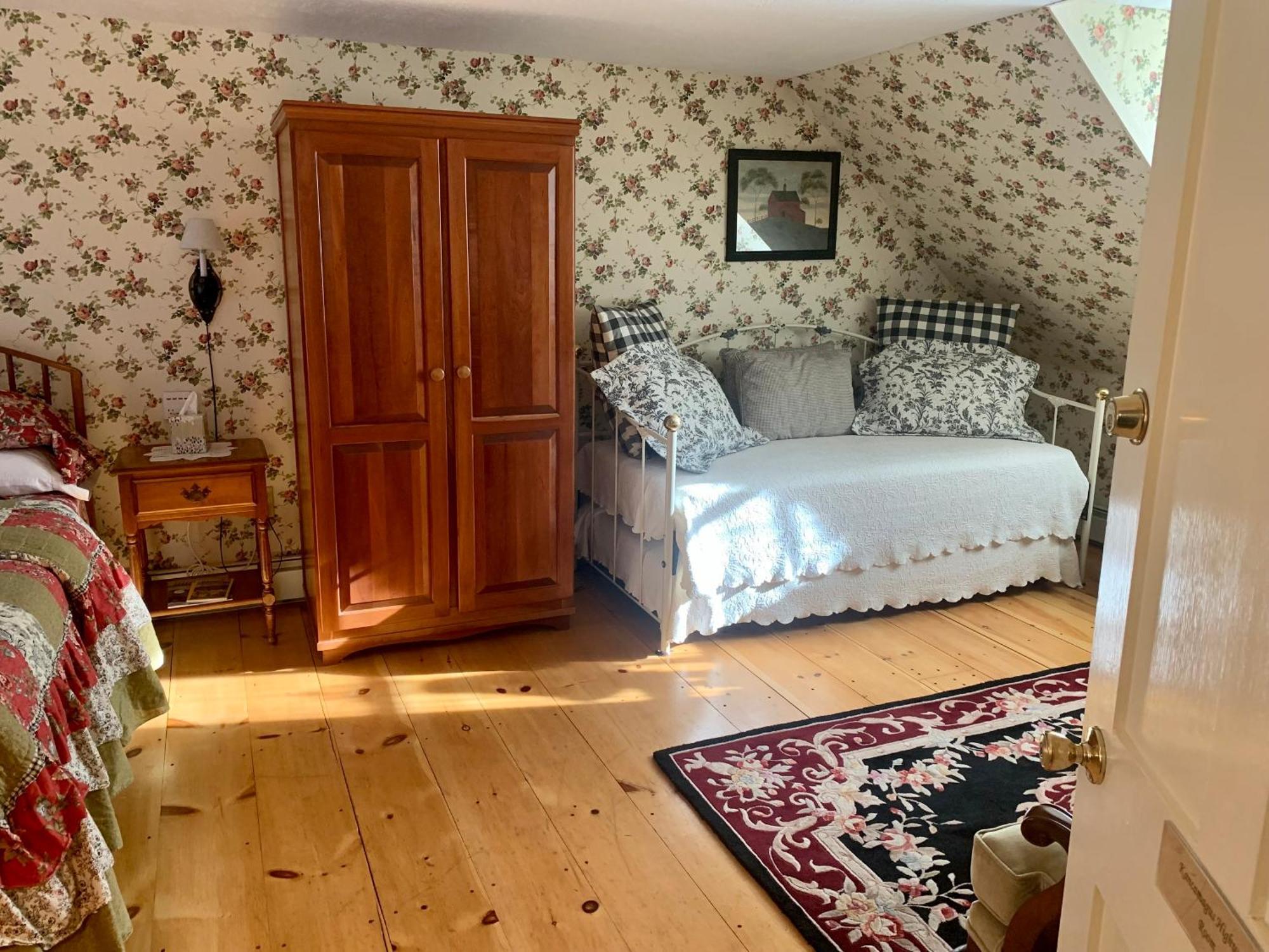 Buttonwood Inn On Mount Surprise Норд Конуей Стая снимка